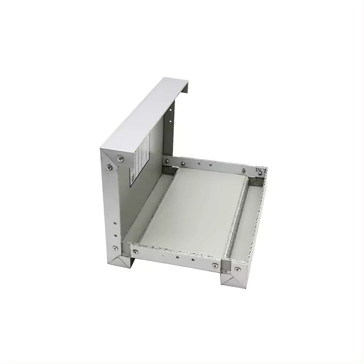 Sistema di vetratura per pareti a tenda durevole da 25 anni con valore U di isolamento termico da 1,8-2,8 W/ ((m2K) e resistenza alla pressione del vento