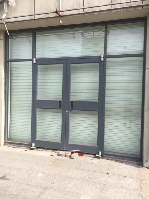 Prezzo all'ingrosso di fabbrica Cornice di alluminio Antispazio Kfc Porta Pavimento Primavera Temperato Sicurezza doppio vetro